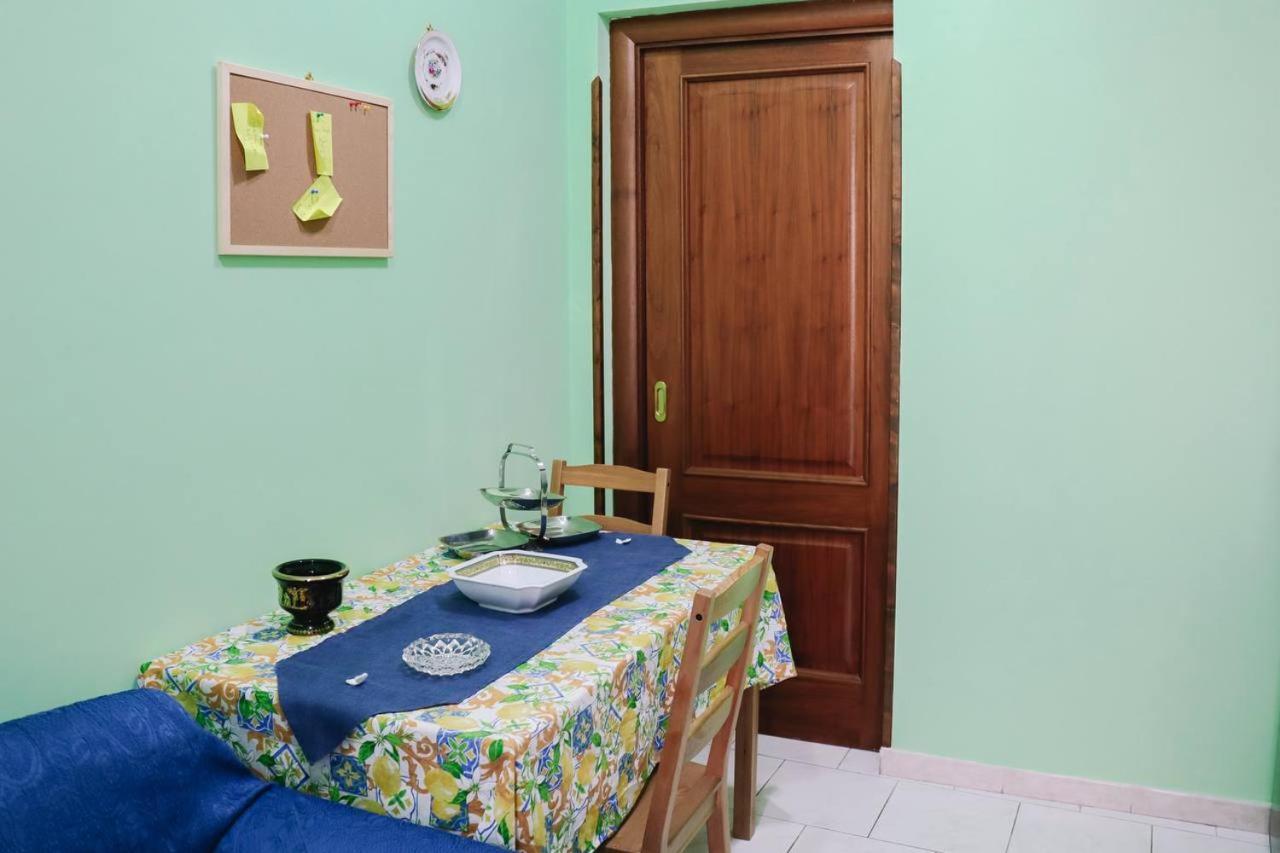 Holiday-Caroline Apartment Pompeia Exterior foto